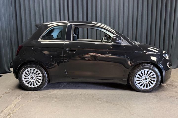 Sort Fiat 500e fra 2023