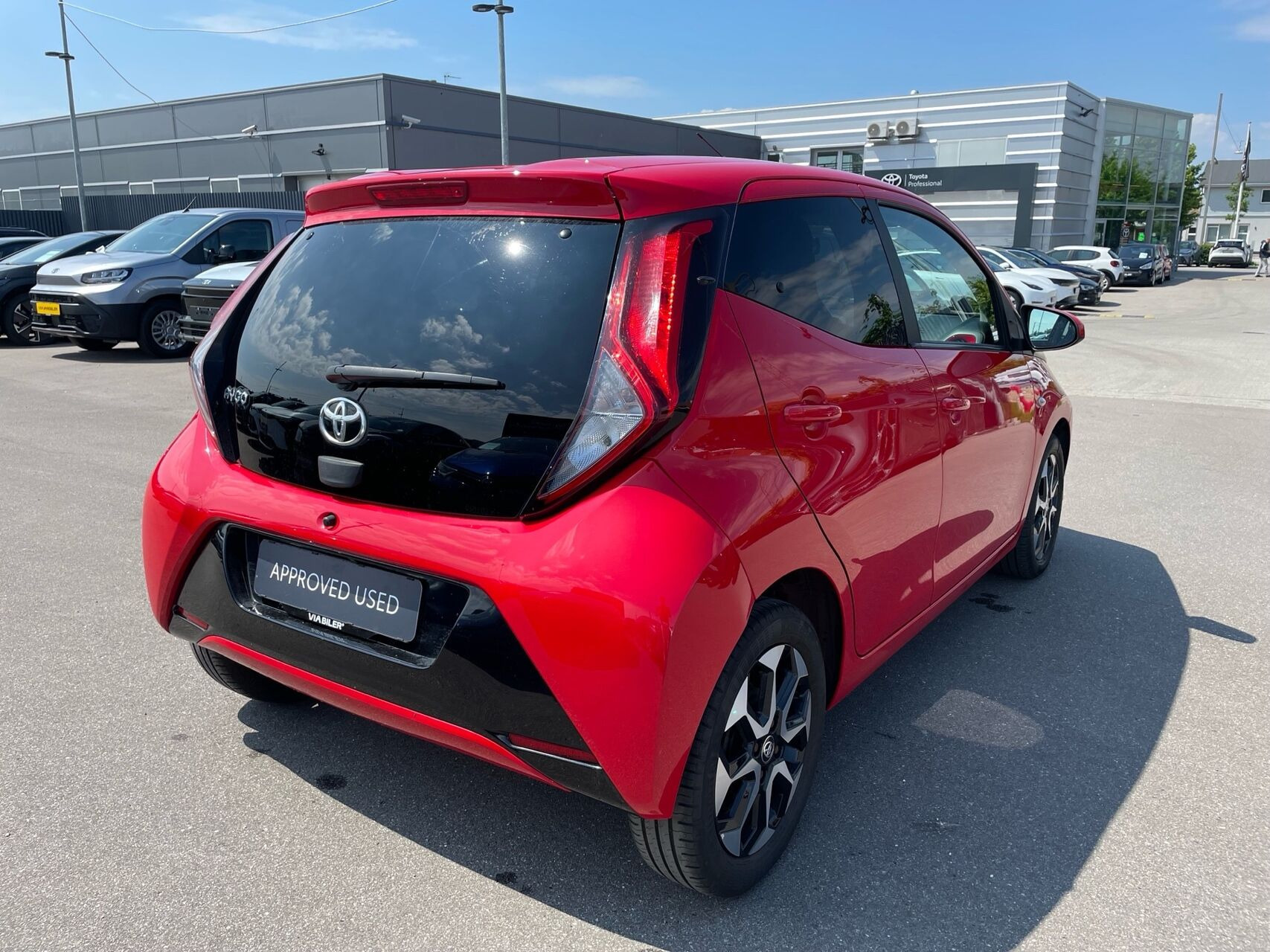 Rød Toyota Aygo fra 2020