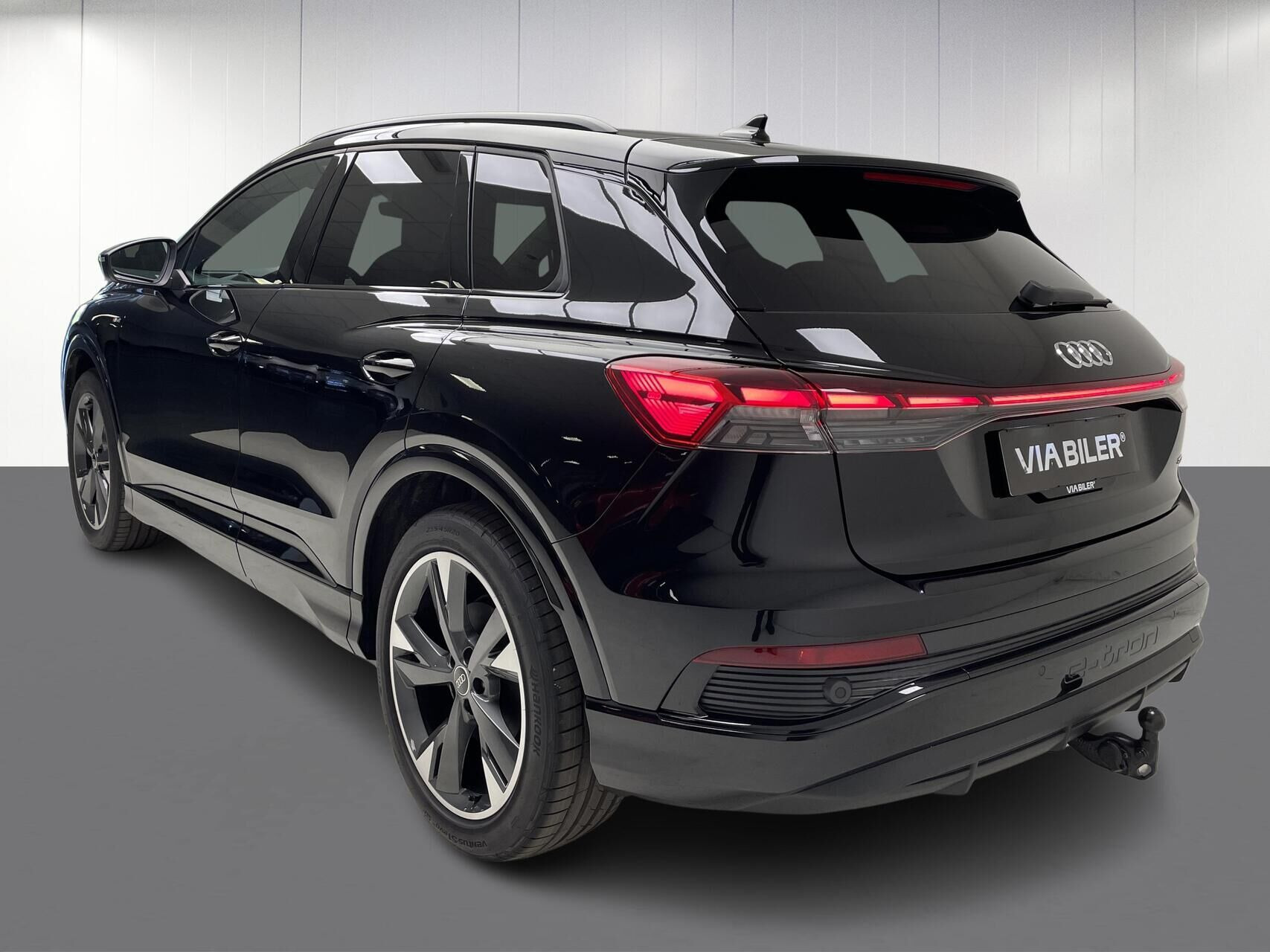 Sort Audi Q4 fra 2026