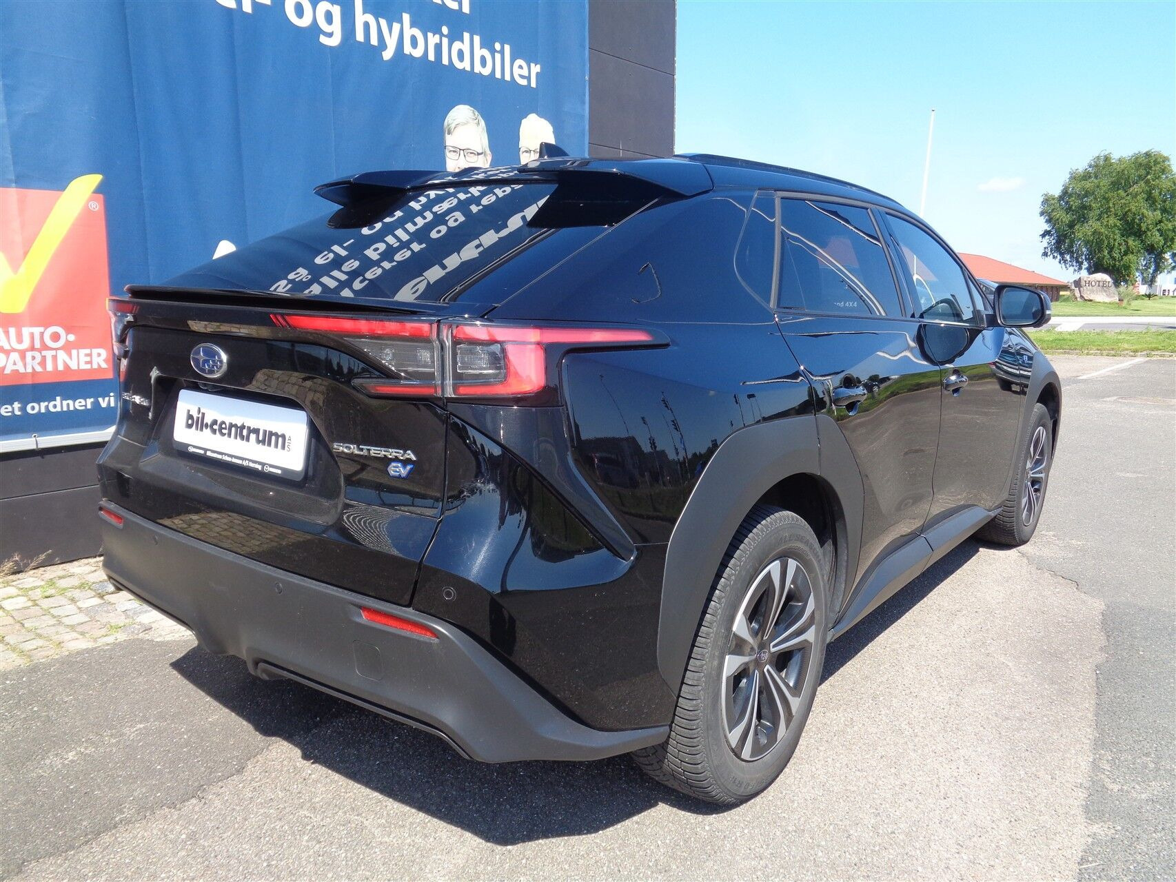 Sort Subaru Solterra fra 2024