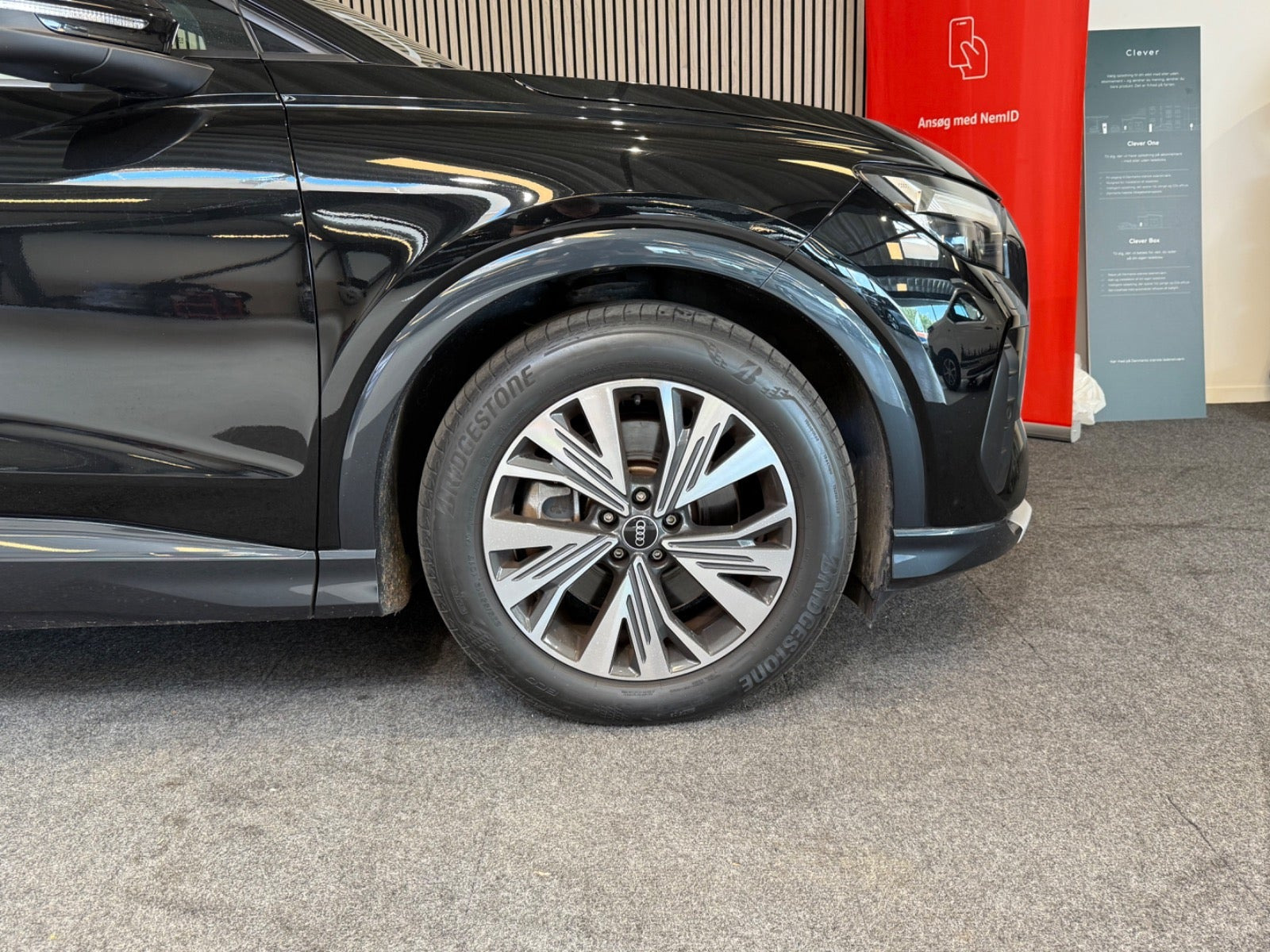 Sort Audi Q4 e-tron fra 2022