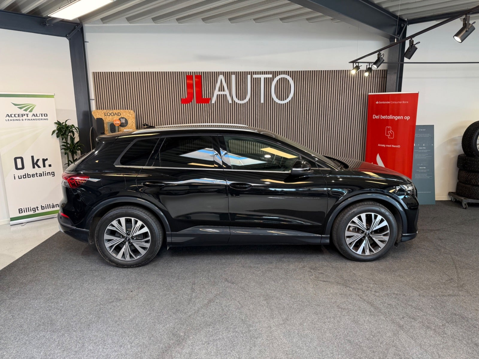 Sort Audi Q4 e-tron fra 2022