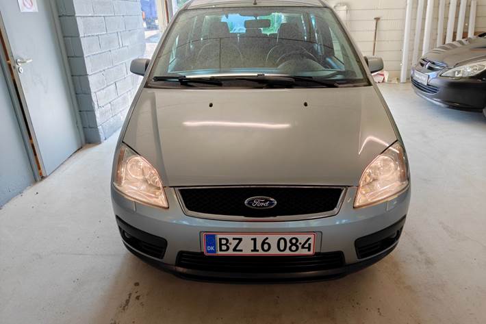 Gul Ford Focus C-MAX fra 2004