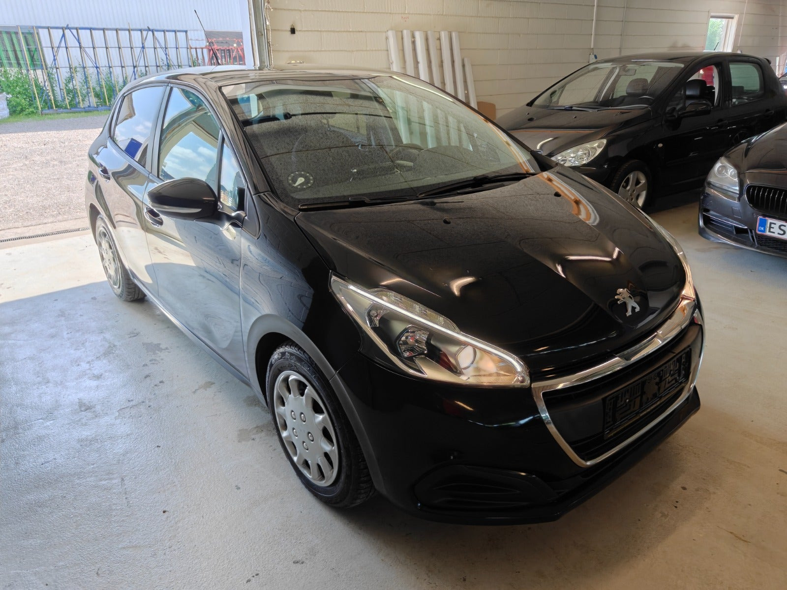 undefined Peugeot 208 fra 2016