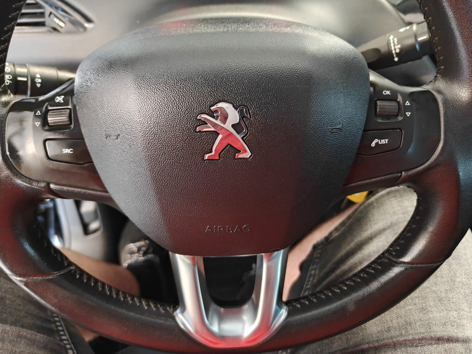 undefined Peugeot 208 fra 2016