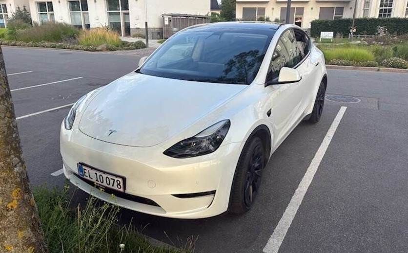 Tesla Model Y Long Range AWD