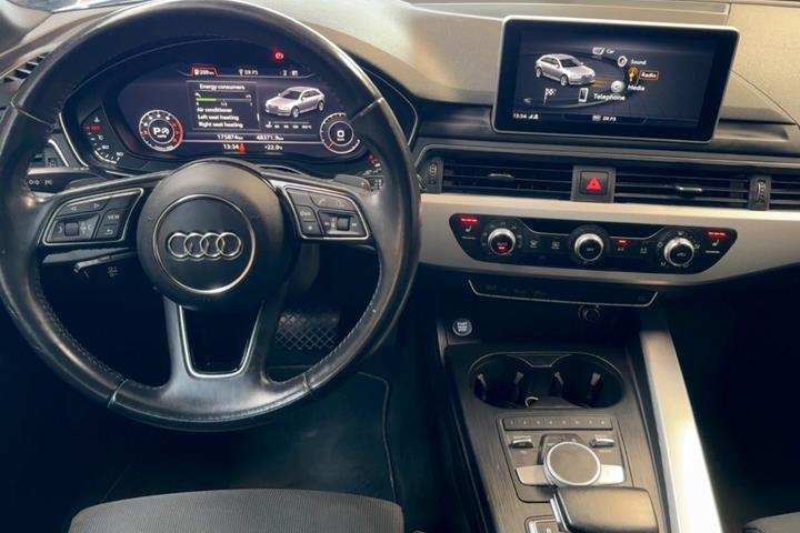 undefined Audi A4 fra 2017