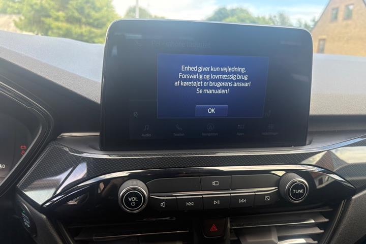 Blå Ford Kuga fra 2020