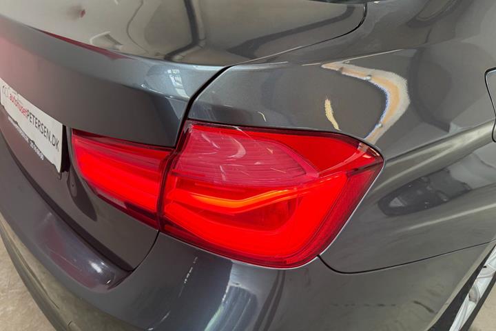 Sort BMW 320d fra 2017