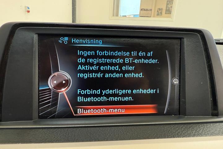 Sort BMW 320d fra 2017