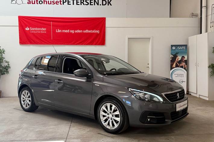 Sort Peugeot 308 fra 2019