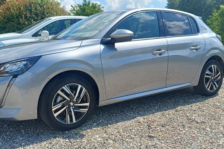 undefined Peugeot 208 fra 2021