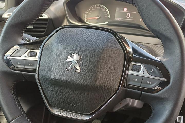 undefined Peugeot 208 fra 2021