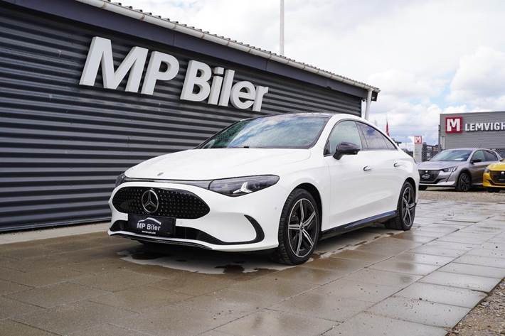 Hvid Mercedes CLA250+ fra 2025