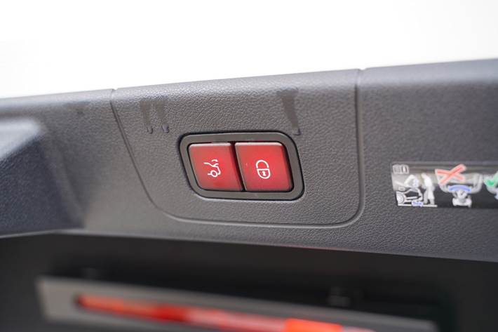 Hvid Mercedes CLA250+ fra 2025