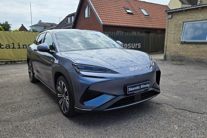 Grå BYD Sealion 7 fra 2024