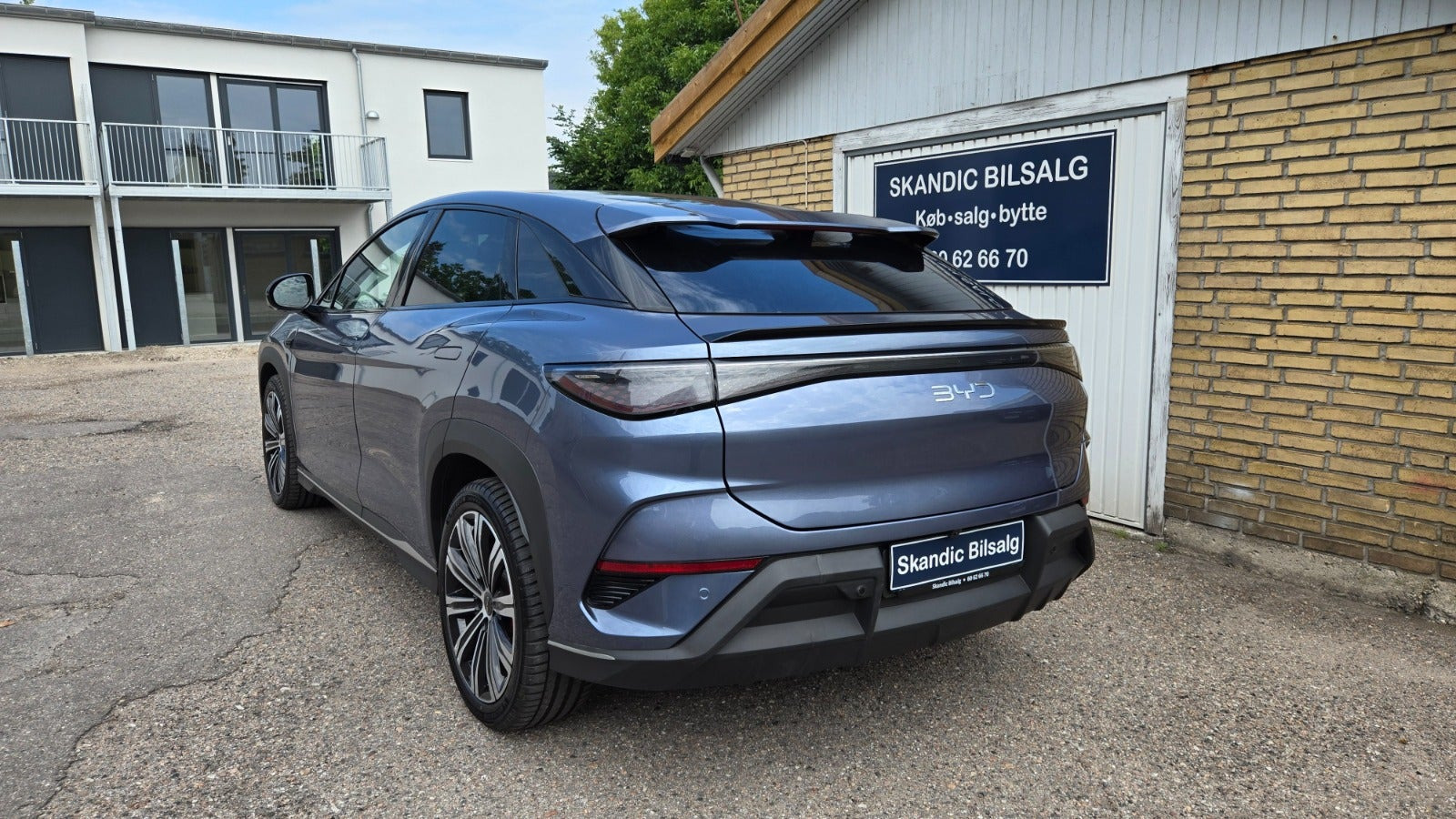 Grå BYD Sealion 7 fra 2024