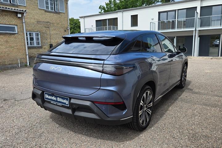 Grå BYD Sealion 7 fra 2024