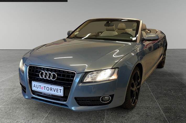 Blå Audi A5 fra 2010