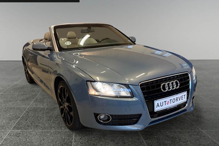 Blå Audi A5 fra 2010