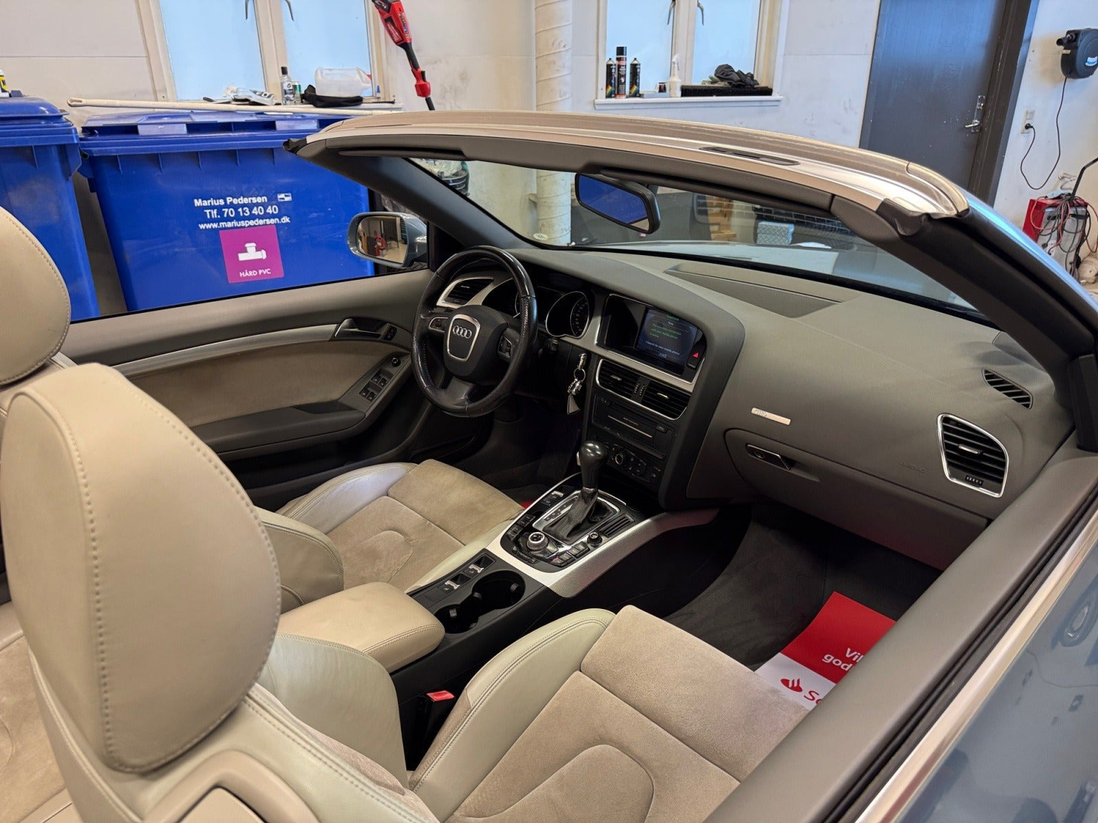 Blå Audi A5 fra 2010