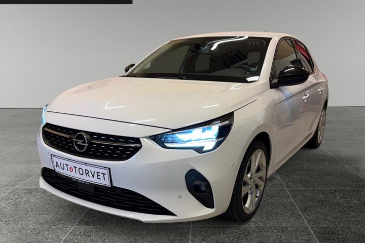 Hvid Opel Corsa fra 2020 set udefra