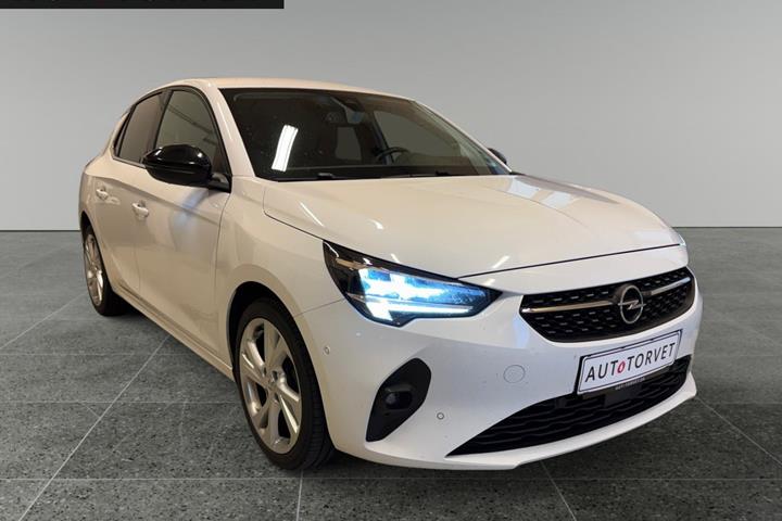 Hvid Opel Corsa fra 2020