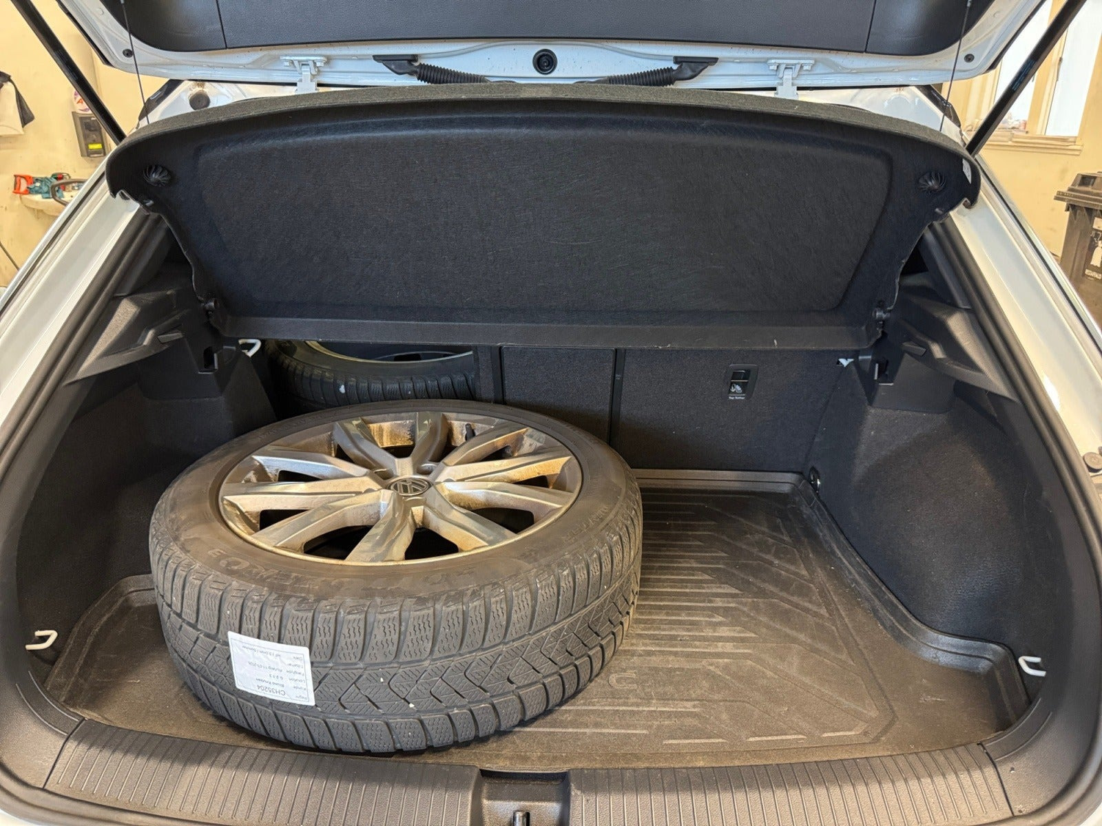 Hvid VW T-Roc fra 2019
