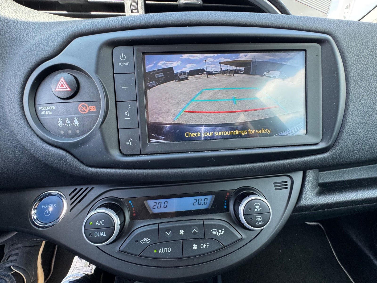 Sort Toyota Yaris fra 2020