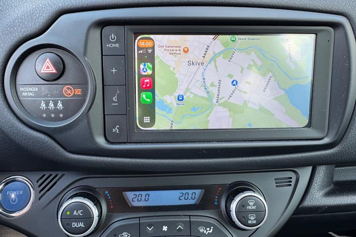 Sort Toyota Yaris fra 2020