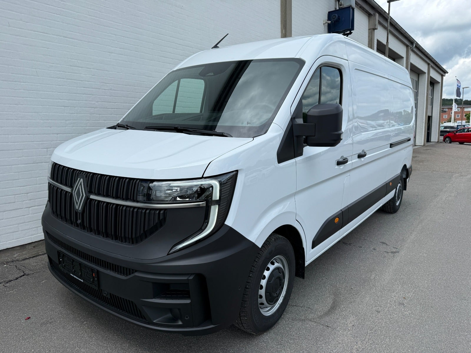 Hvid Renault Master V T35 fra 2026