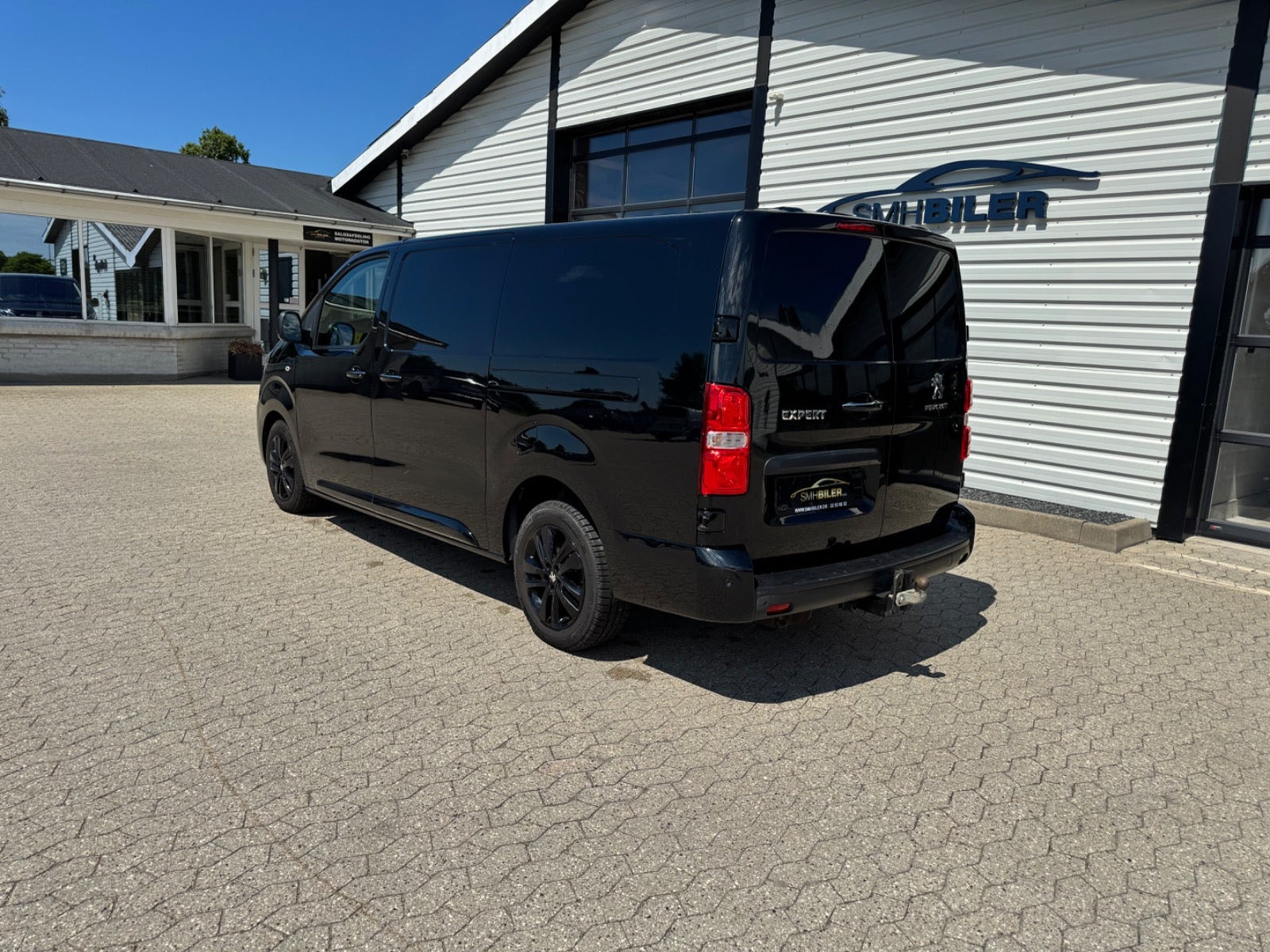 Sort Peugeot Expert fra 2021
