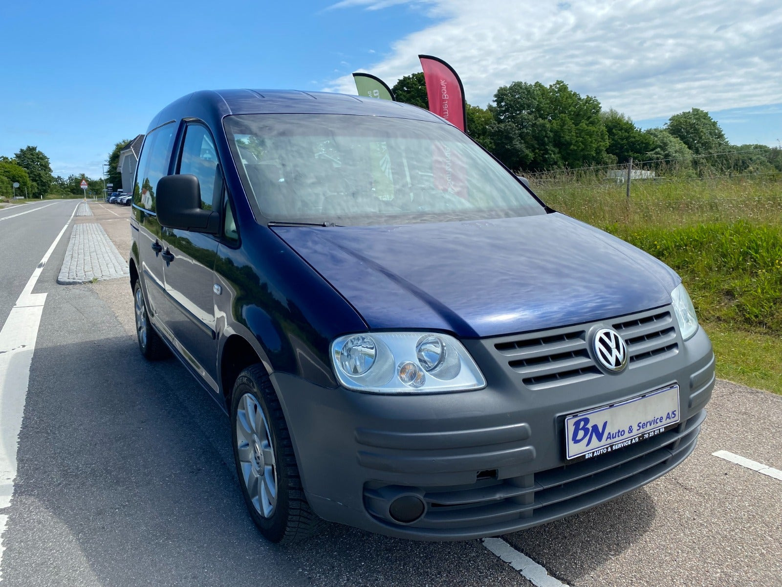 Blå VW Caddy fra 2005
