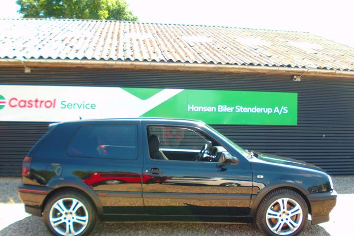 Sort VW Golf III fra 1996