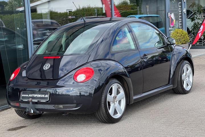 Sort VW New Beetle fra 2009