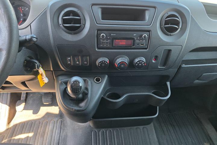 Hvid Renault Master III T35 fra 2015