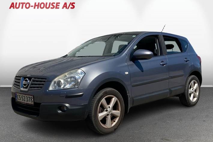 Grå Nissan Qashqai fra 2008