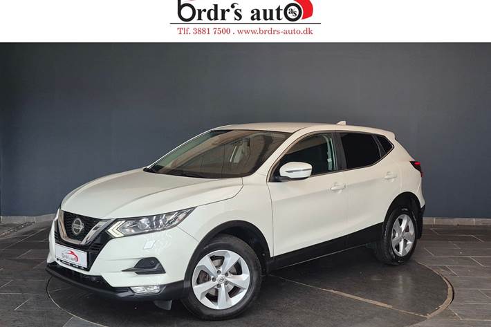 Hvid Nissan Qashqai fra 2018 set udefra