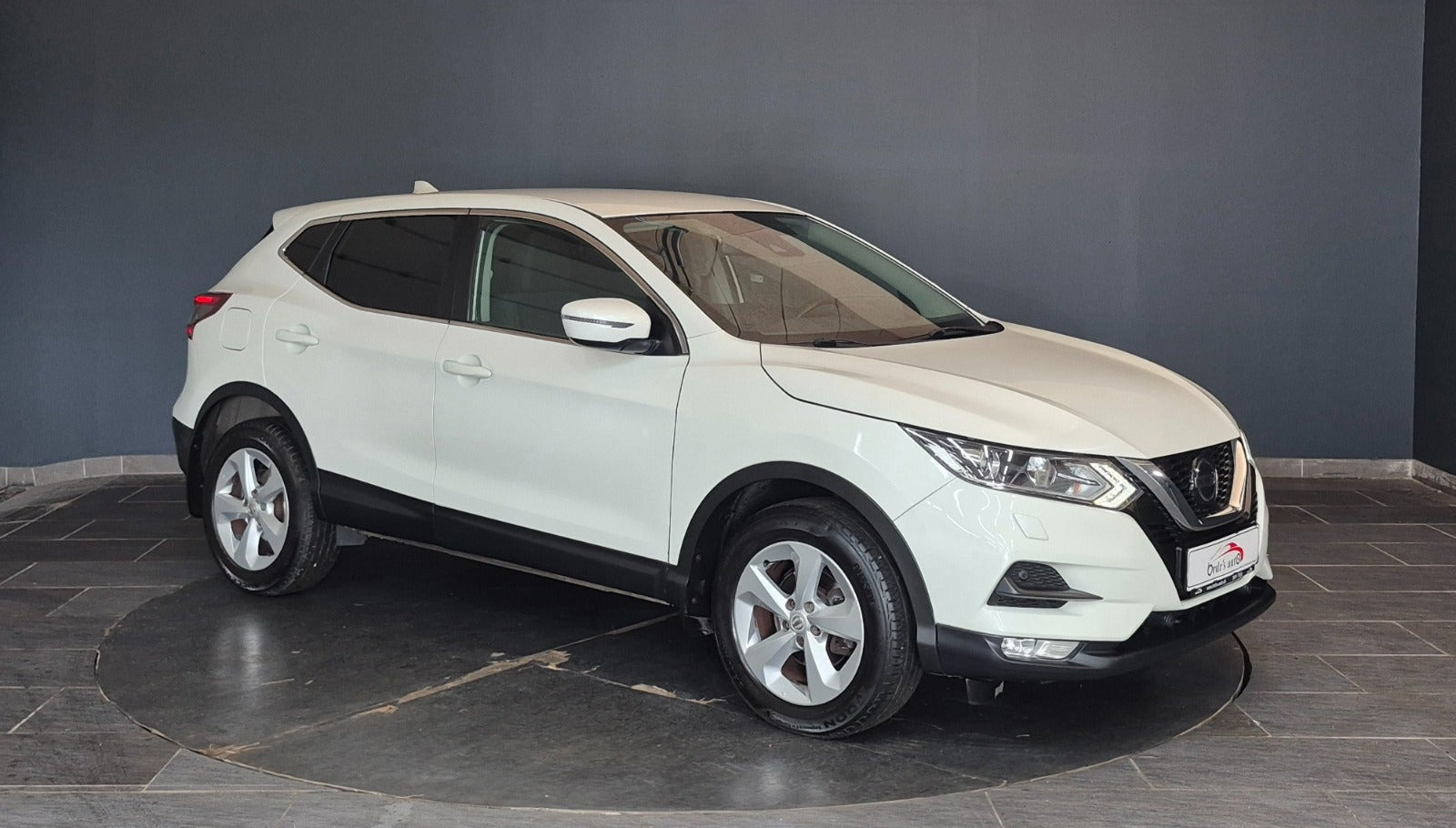 Hvid Nissan Qashqai fra 2018