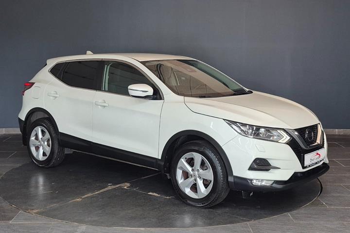 Hvid Nissan Qashqai fra 2018