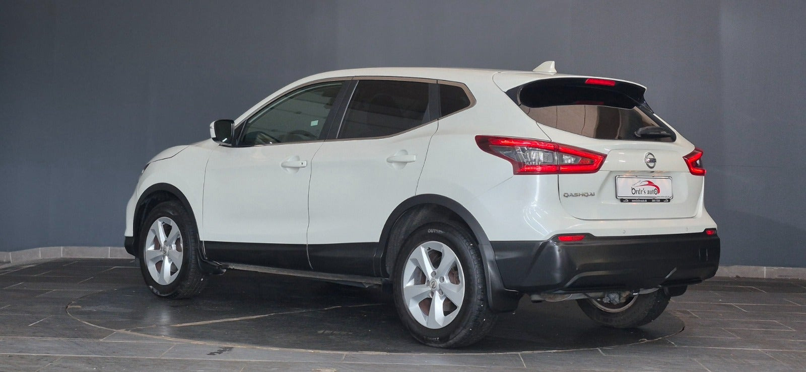 Hvid Nissan Qashqai fra 2018