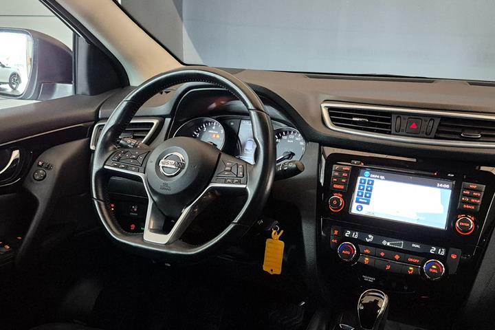 Hvid Nissan Qashqai fra 2018