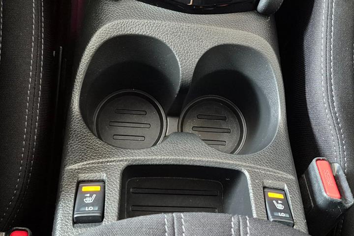 Hvid Nissan Qashqai fra 2018