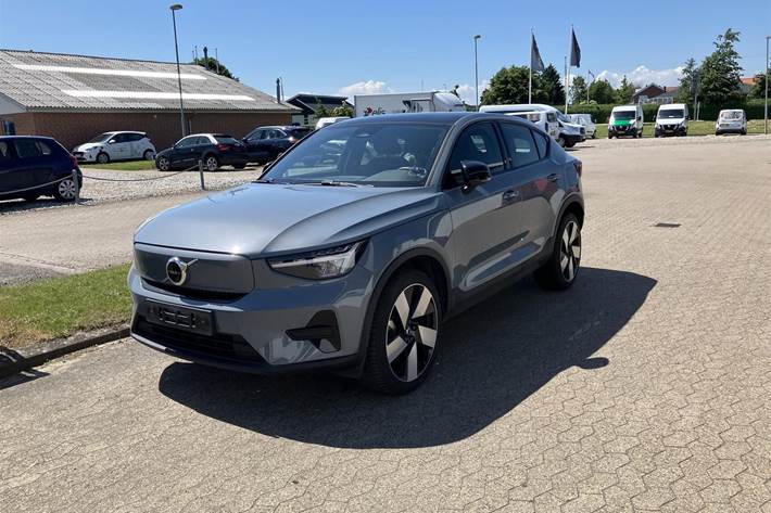 Grå Volvo C40 fra 2023