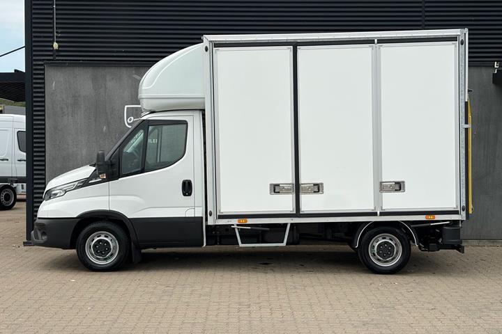 Hvid Iveco Daily fra 2026