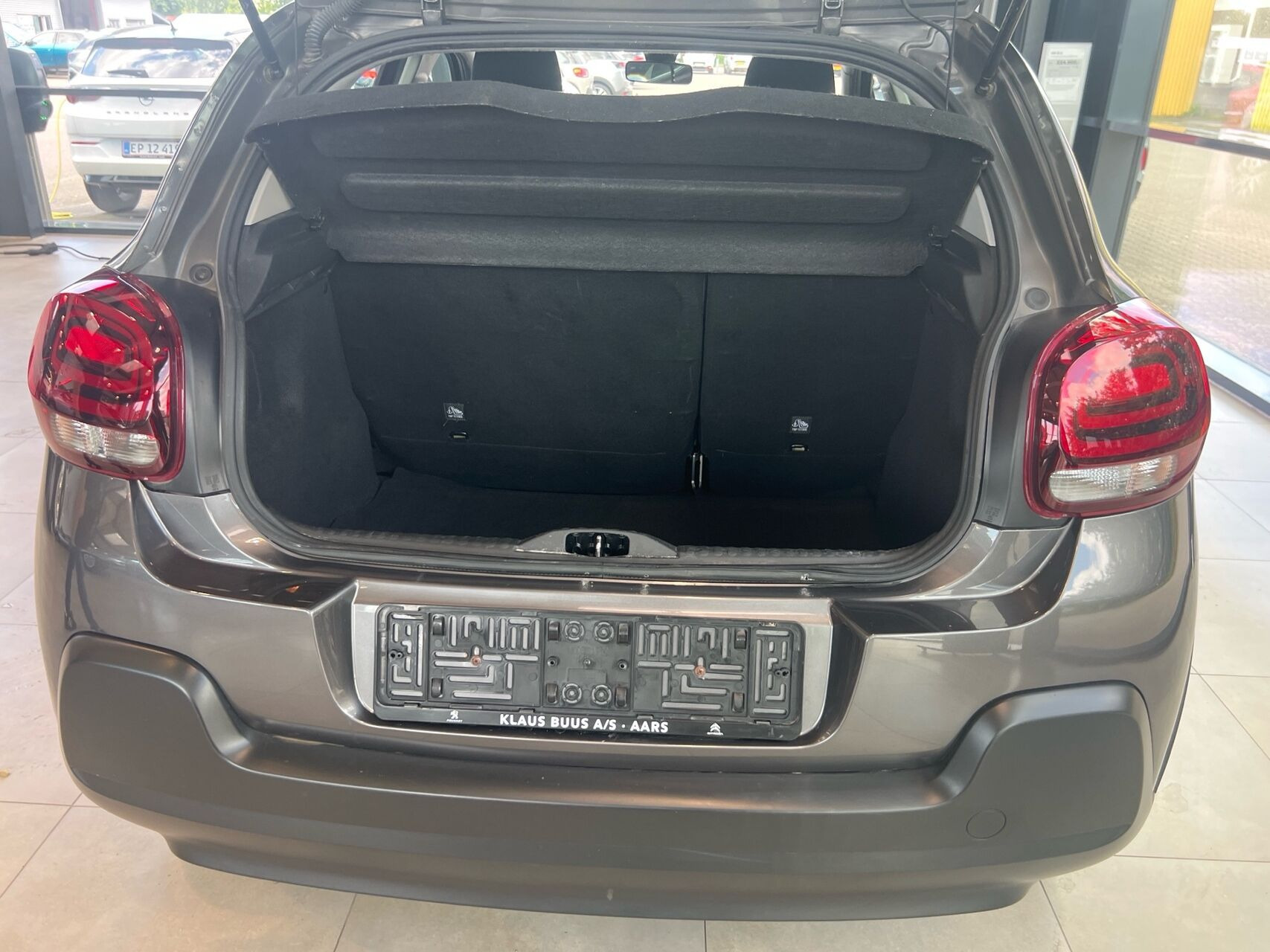 Grå Citroën C3 fra 2020