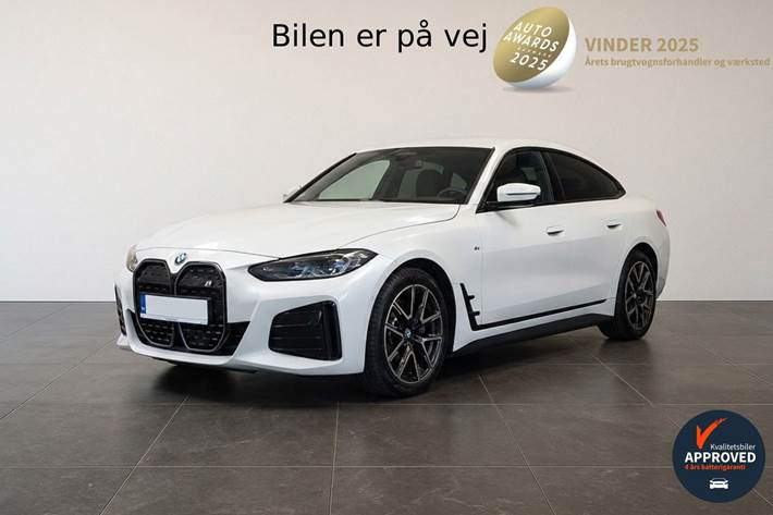 Hvid BMW i4 fra 2024
