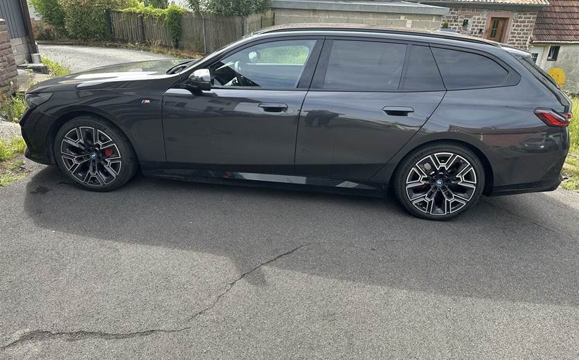 BMW i5 eDrive40 Touring EL Supercharged 340HK Stc Aut.