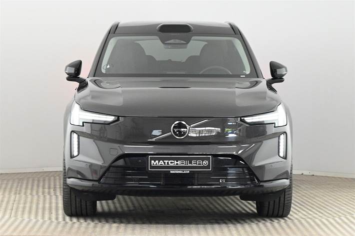 Sort Volvo EX90 fra 2025