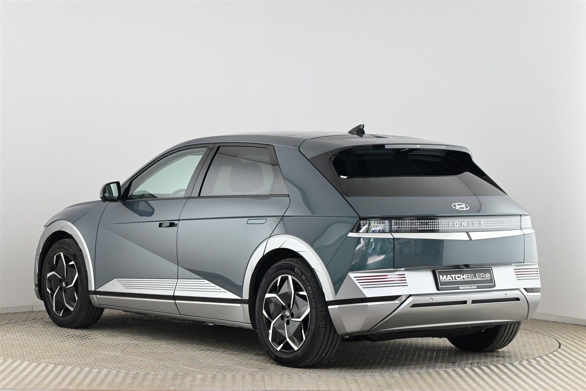 Grøn Hyundai Ioniq 5 fra 2023